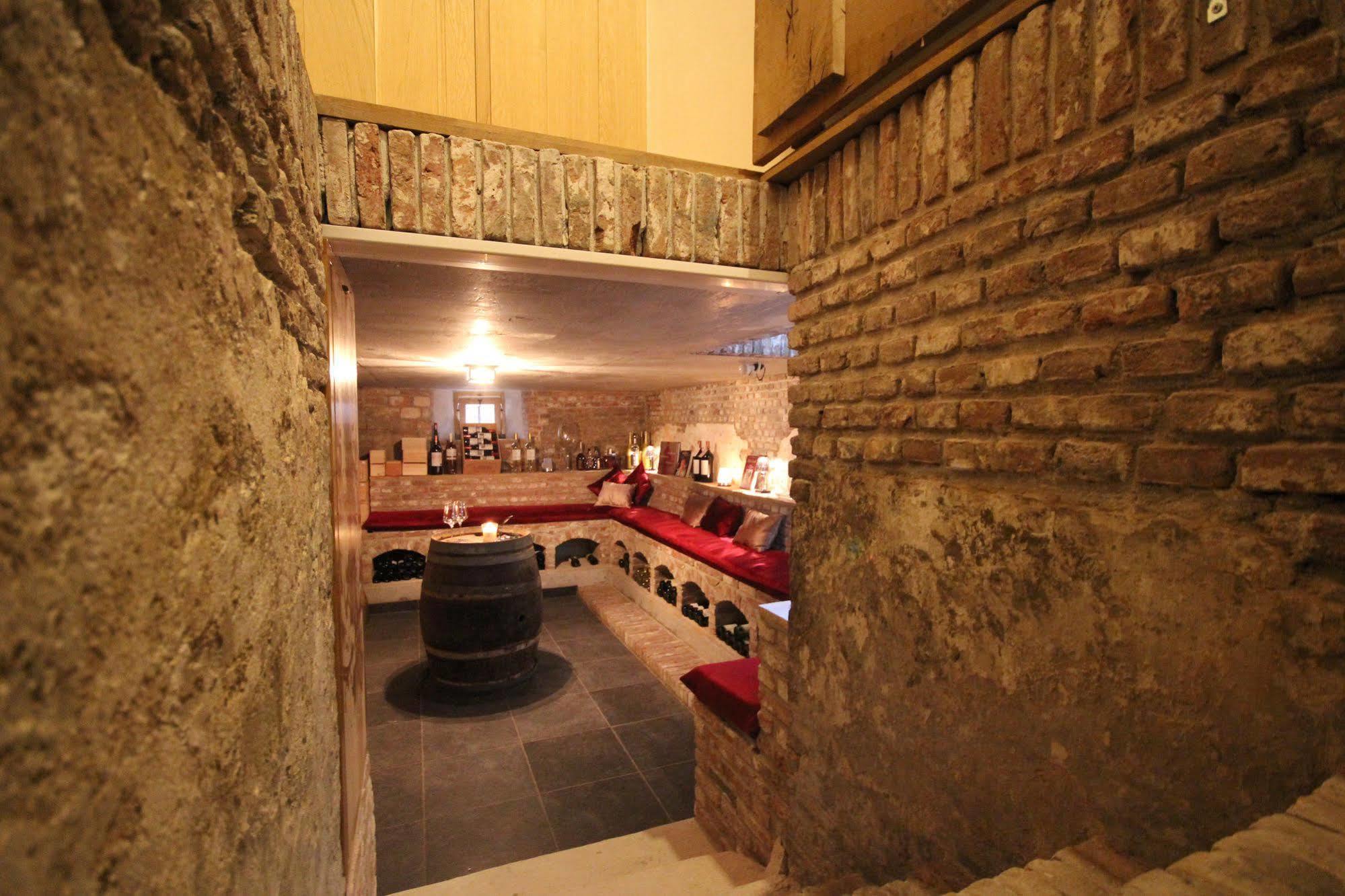 Boutique Hotel Steenhof Suites - Adults Only Лейден Экстерьер фото